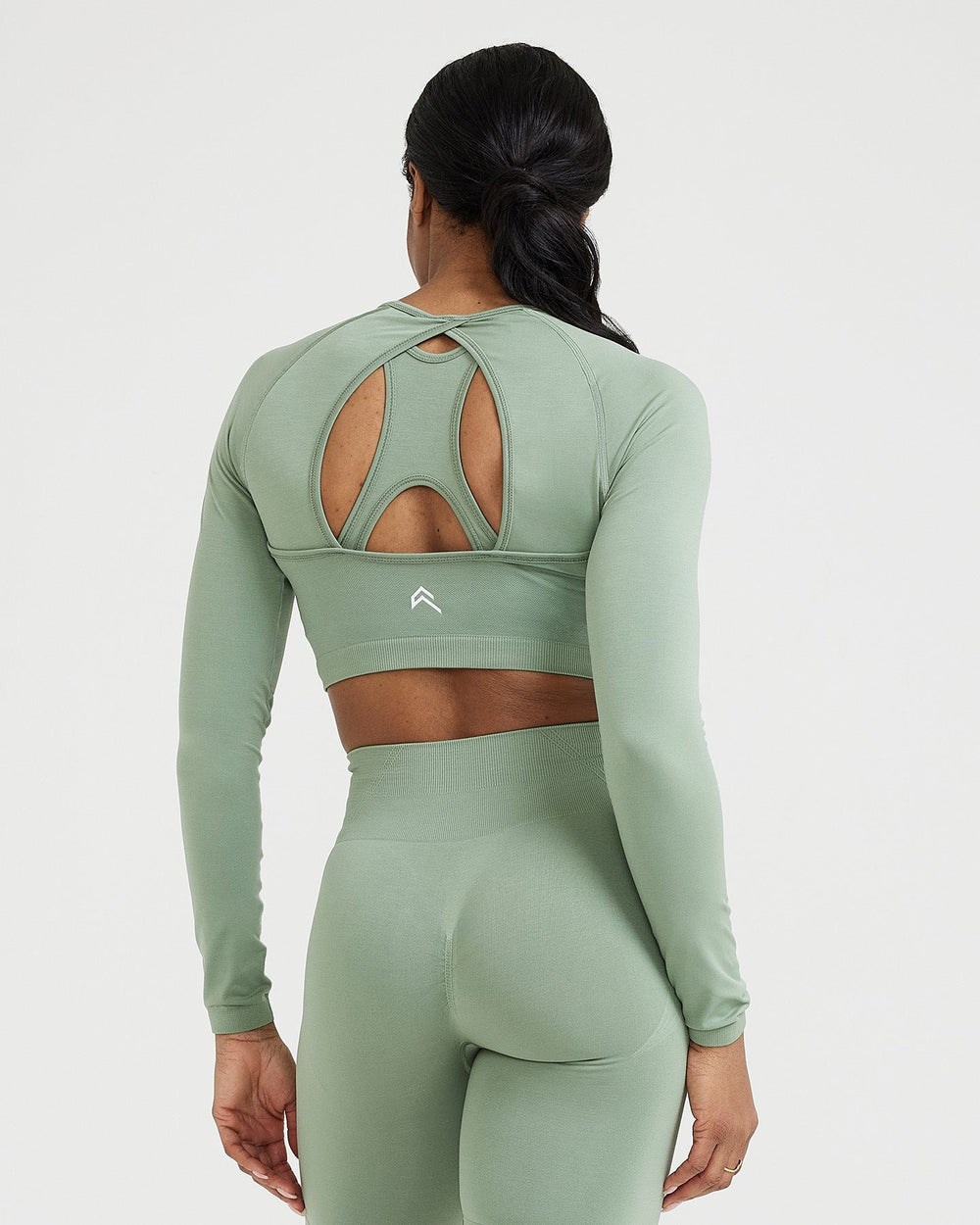 Oner Active Effortless Seamless Long Sleeve Crop Top Sage | 61CZKQTYS