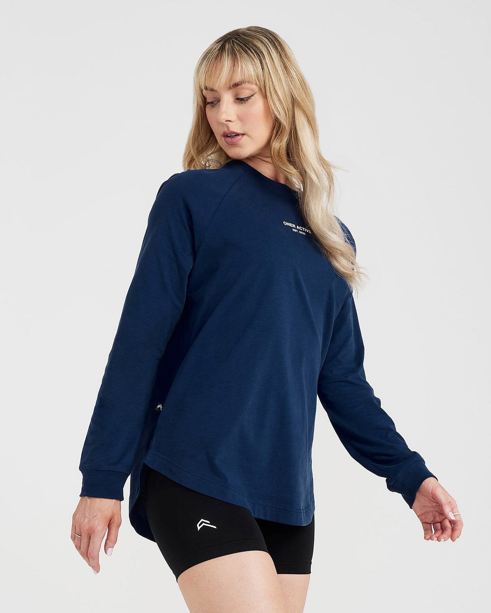 Oner Active Grafická Oversized Long Sleeve Tee Washed Midnight | 31FLTPNAB