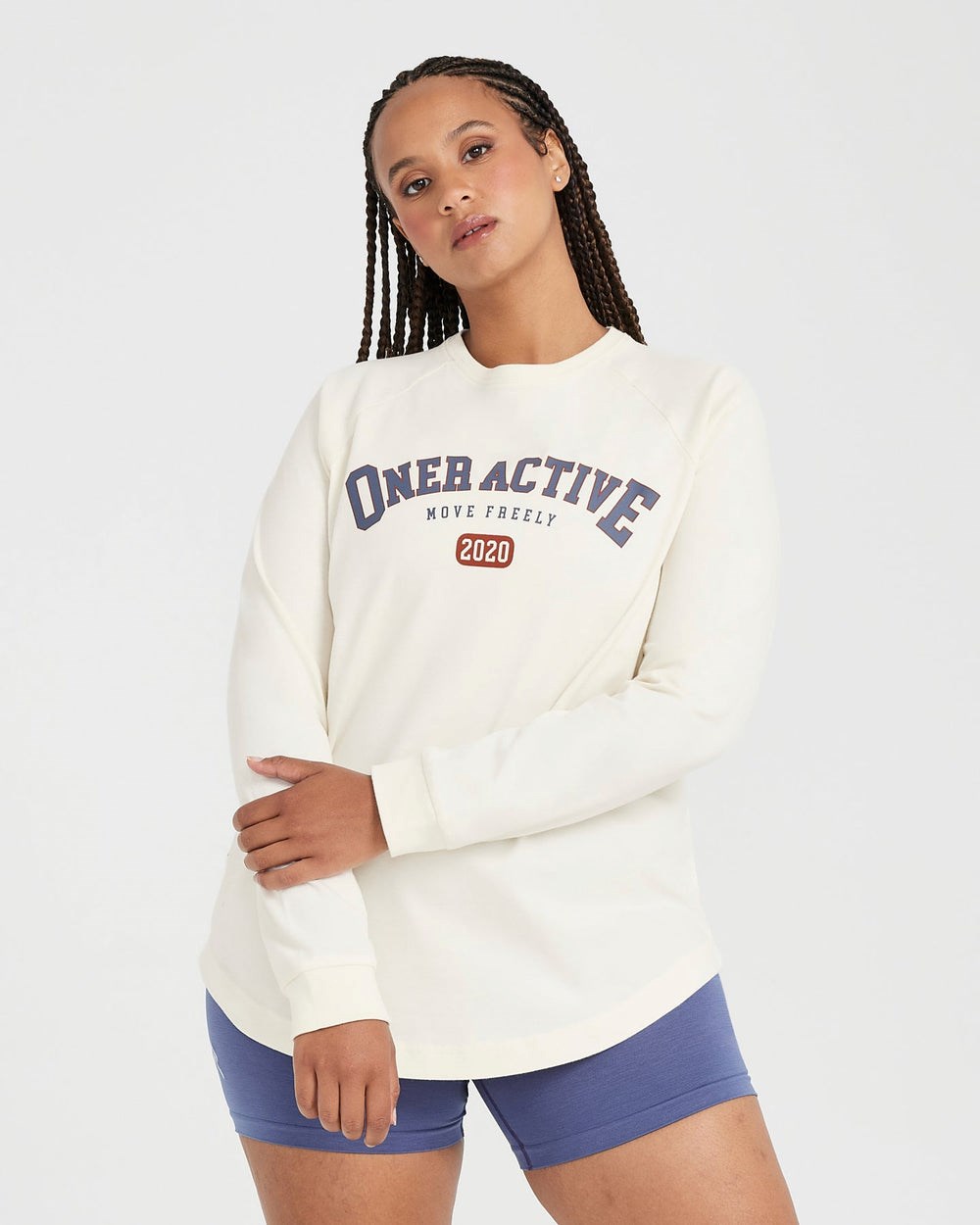 Oner Active Oversized Long Sleeve Club Tee Bílé | 35YOHAVDG